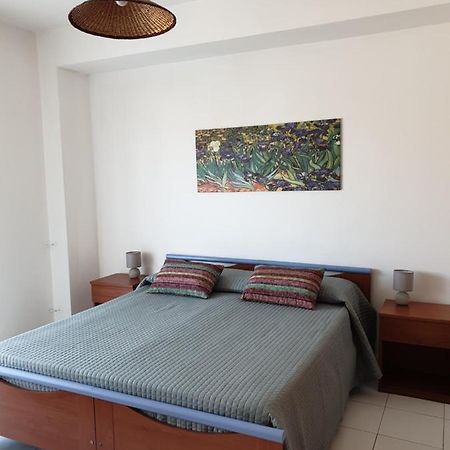 Baia Alcantara Apartments ジャルディーニ・ナクソス エクステリア 写真